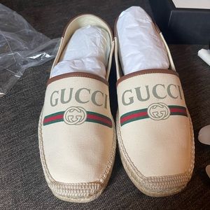 New original gucci shoes in a box